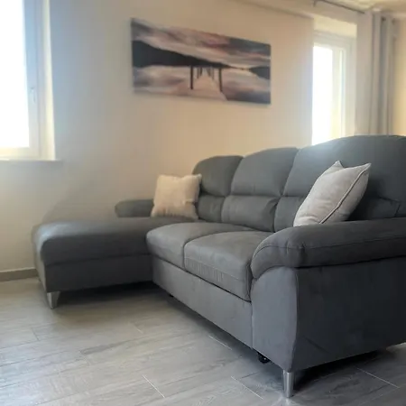Апартаменты Borgo Alba Picedo