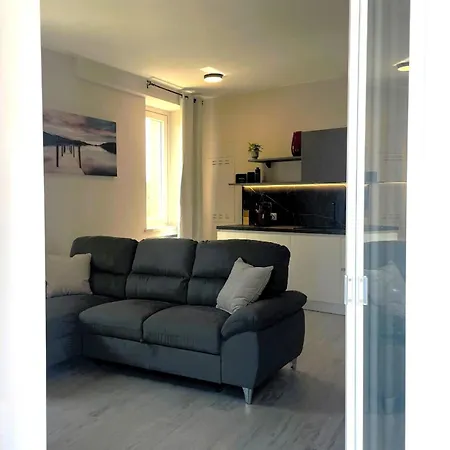 Апартаменты Borgo Alba Picedo